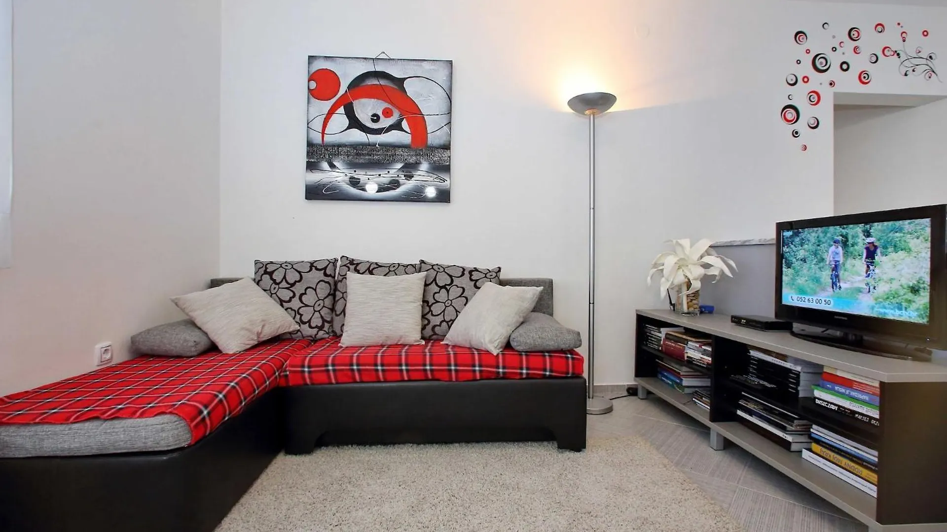 Tranquil Apartment In Bibinje With Garden