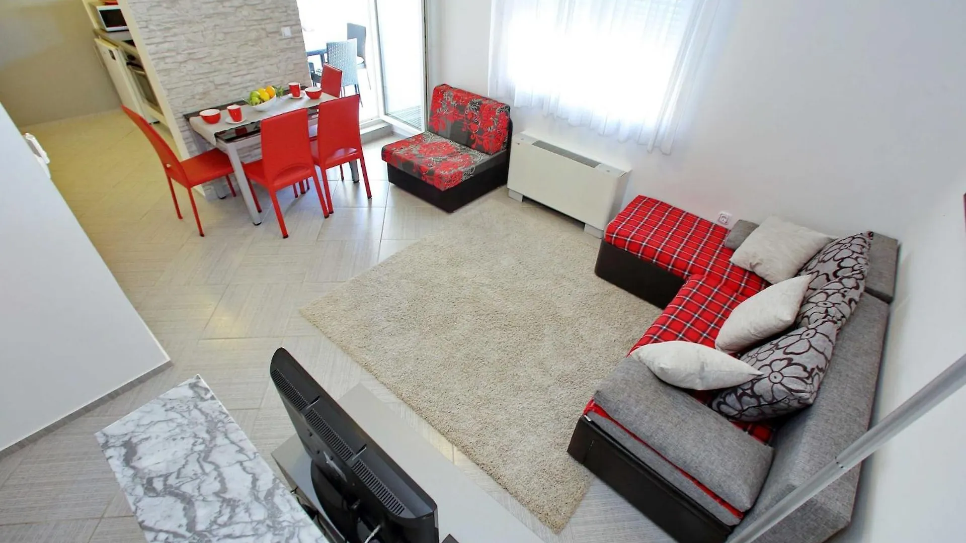 Tranquil Apartment In Bibinje With Garden